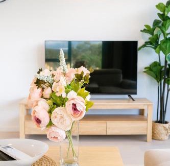 Reid Apartment | 3BRs Apt with Mountain Views Heart of Canberra