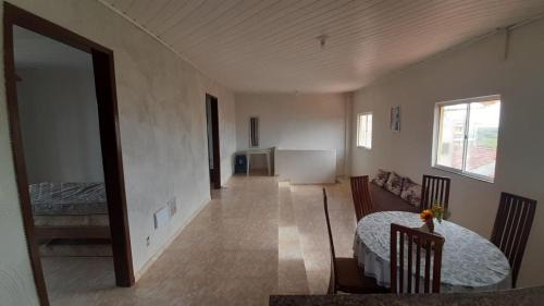 Barra Nova House | 3º andar independente - Casa a 50m da praia com vista lateral para o mar