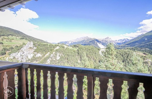 Aussois Apartment | 3rd floor, balcony, tv, ski locker, 30m², Aussois