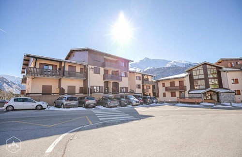 Aussois Apartment | 3rd floor, balcony, tv, ski locker, 30m², Aussois