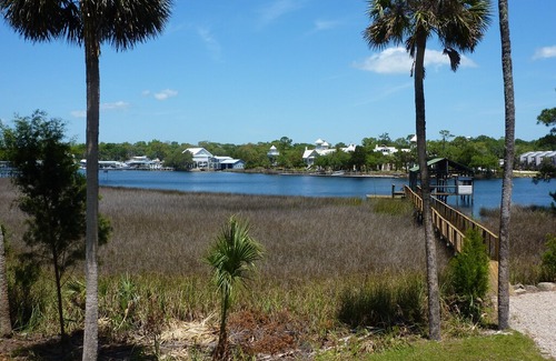 Steinhatchee House | 3rd NIGHT FREE!! "Playin' Hooky" - Riverfront - Private Dock; 3/3 - Sleeps 12