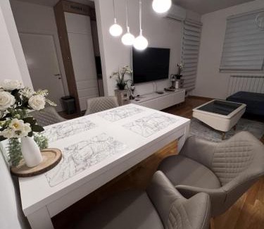 Ilidza Apartment | 3RooM Deluxe Sarajevo