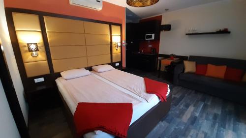 Gyula Apartment | 4 ÁSZ Deluxe Apartman