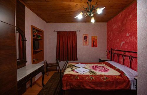 Mesaia Trikala House | 4 ΕΠΟΧΕΣ