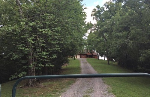 Sevierville House | 4/2.5 Pigeon Forge/Gatlinburg Log Cabin Home