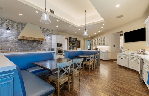Bermuda Dunes House | 4+ acre property 12 bedrooms 11 bathrooms 2 pools