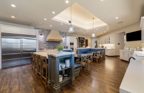 Bermuda Dunes House | 4+ acre property 12 bedrooms 11 bathrooms 2 pools