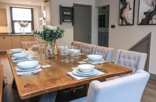 Malborough House | 4 Alma Terrace