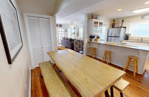 Savannah Beach House | 4-B 12th Street | Rooftop Deck, Steps to the Beach