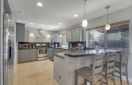 Trails North House | 4 bdr, Two Master suite, billiards & desert oasis pool