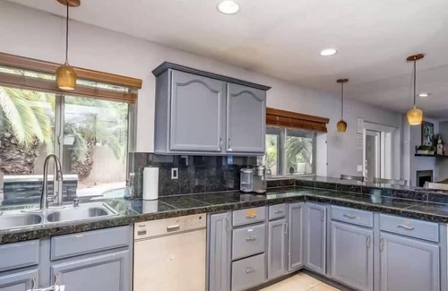 Trails North House | 4 bdr, Two Master suite, billiards & desert oasis pool