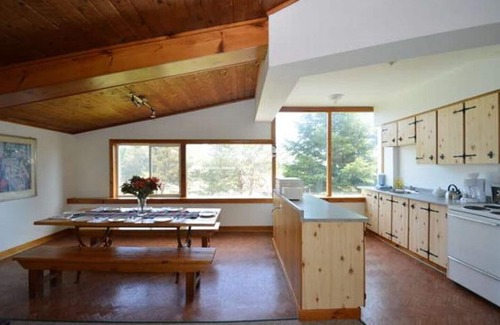 The Blue Mountains Cottage | 4 bdrm Cottage@Blue Mountain,Tyrolean Village Resorts/BBQ/Near the Village