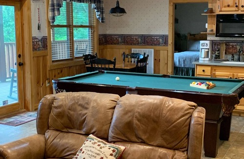 Dandridge Cabin | 4 Bed, 4 Bath, Lake Cabin w/Hot Tub Near Dollywood, Pigeon Forge & Smoky Mnts
