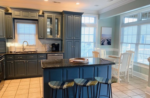 Myrtle Beach House | 4 bed/4Baths 2 mins. to ocean on golf cart -Free Waterpark with your stay!