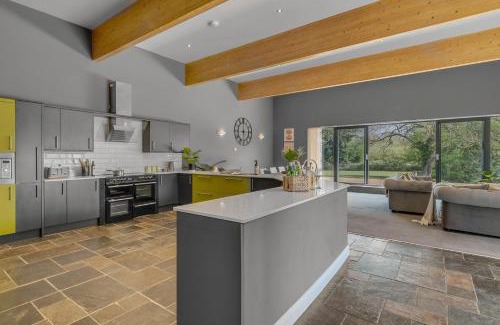 Hethel House | 4-Bed Countryside Retreat Near Thetford Forest