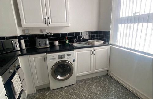 Anfield House | 4 Bed Home - Close to LFC