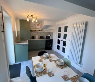 Saint Columb Major House | 4 Bed House in Lovely Cornish Town