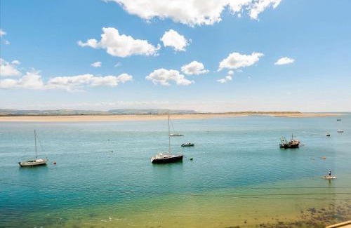 Aberdovey House | 4 Bed in Aberdovey 87520