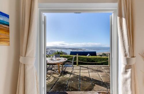 Aberdovey House | 4 Bed in Aberdovey DY013