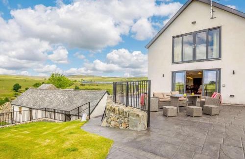 Pentre-Foelas House | 4 Bed in Betws-y-coed 87315