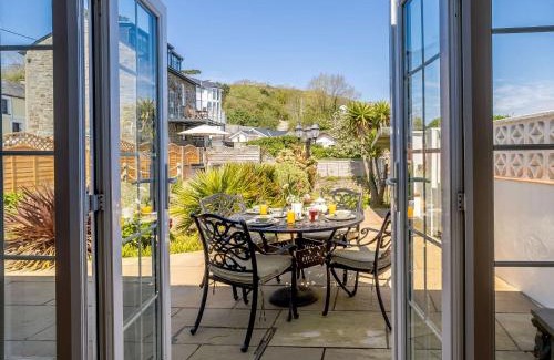 New Quay House | 4 Bed in New Quay 78589