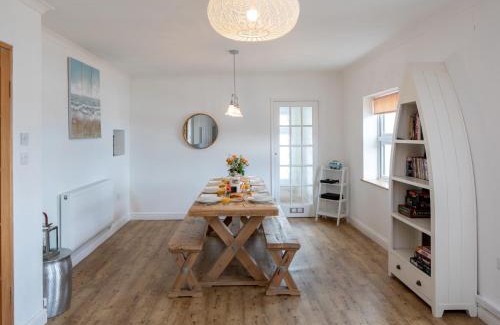 Portmellon House | 4 Bed in Portmellon 48109