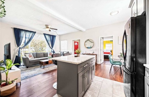 Englewood Park House | 4 Bedroom 2 Bath Pet-Friendly Pool Home Orlando Airport