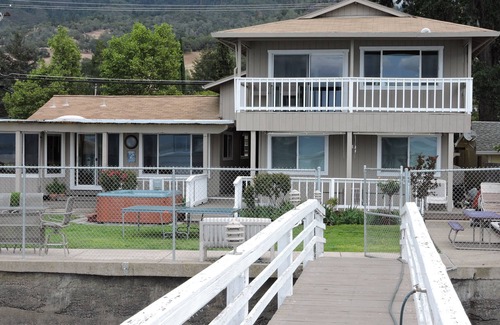 Lucerne House | 4 Bedroom 3 Bath Lakefront SEPTEMBER 27 KELSEYVILLE PEAR FESTIVAL GREAT EVENT