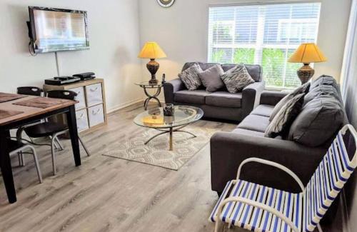 Kissimmee House | 4 Bedroom 3 Bathroom Villas At Seven Dwarfs 17-107