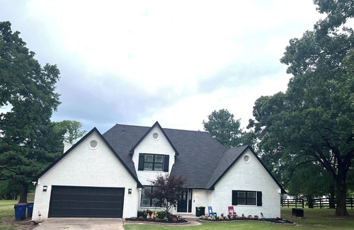Uniontown House | 4-bedroom/4 bathroom luxury home, Eastside Fort Smith/Crashpad/Military housing