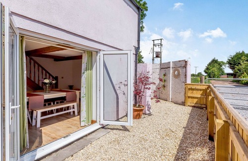 Berrow Cottage | 4 bedroom accommodation in Berrow, Burnham on Sea