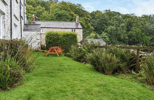 Kirkby Stephen Cottage | 4 bedroom accommodation in Ravenstonedale, near Kirby Stephen
