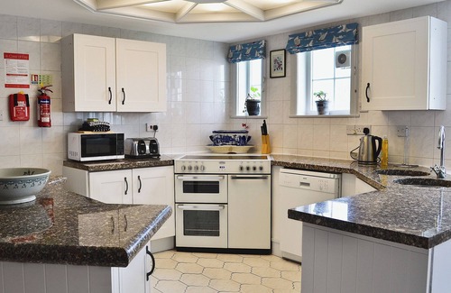 Llanddona Cottage | 4 bedroom accommodation in Wern-y-Wylan