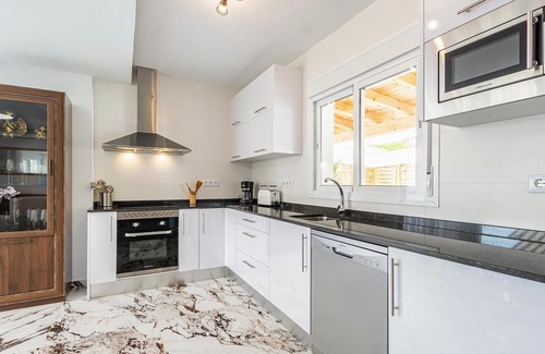 Mezquitilla House | 4 bedroom accommodation in Mezquitilla