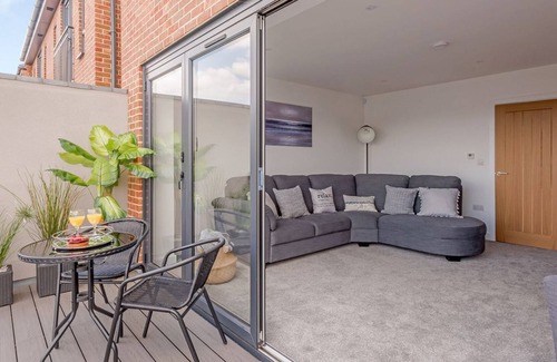 Gisleham Cottage | 4 bedroom accommodation in Oulton Broad, near Lowestoft