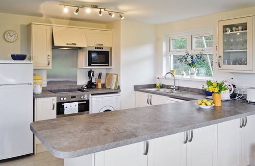 Edmonton Cottage | 4 bedroom accommodation in Edmonton, near Wadebridge