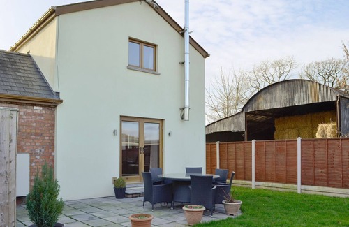 Monmouth Cottage | 4 bedroom accommodation in Wonastow, near Monmouth