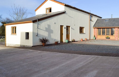 Monmouth Cottage | 4 bedroom accommodation in Wonastow, near Monmouth