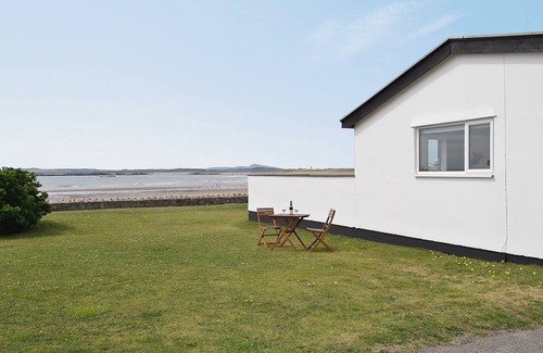 Rhosneigr Cottage | 4 bedroom accommodation in Rhosneigr, Anglesey
