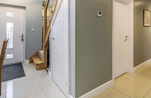 Scarborough Cottage | 4 bedroom accommodation in Cayton