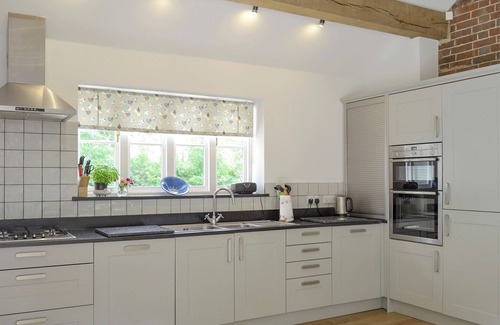 New Forest District Cottage | 4 bedroom accommodation in Boldre, near Lymington
