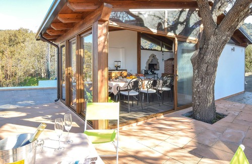 Falerna Apartment | 4 bedroom accommodation in Falerna