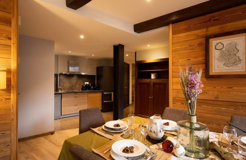 Valloire Apartment | 4-Bedroom Apartment for 8/9 Guests, South-Facing, Central Valloire Location