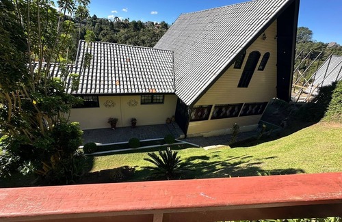 Vila Izabel House | 4 BEDROOM CHALET - EXCELLENT NEIGHBORHOOD OF ALTO DO CAPIVARI
