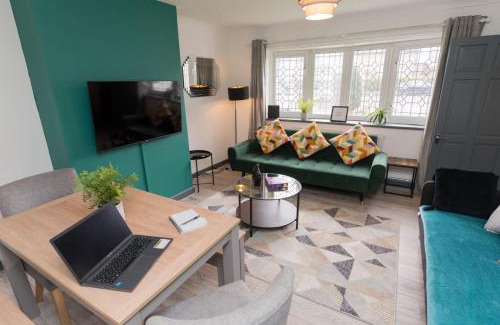 Cradley House | 4 bedroom cosy home Birmingham