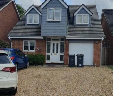 Waterlooville House | 4 bedroom detached Home with Privacy