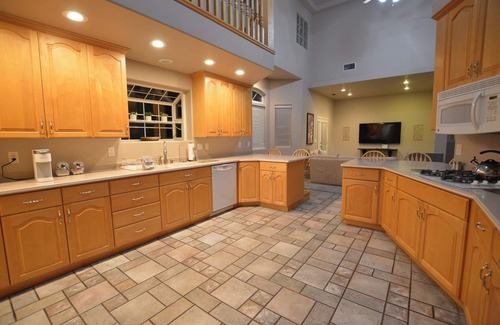 Page House | 4 Bedroom Home by Lake Powell, Antelope Canyon and Horseshoe Bend with Pool!
