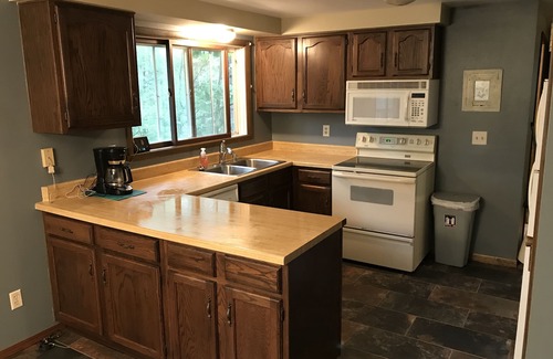 St Germain House | 4 bedroom home on cul de sac next to ATV/snowmobile trail a block from Lost Lake