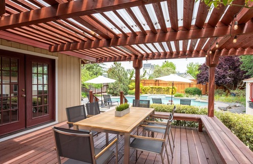 Windsor House | 4-Bedroom Home with Pool & Hot Tub in Wine Country