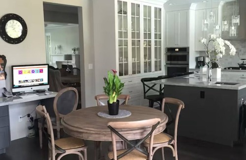 Edgemont House | 4-bedroom house in gorgeous North Vancouver with AC, WiFi